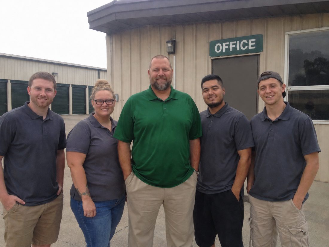 Pest control professionals in Knoxville, TN